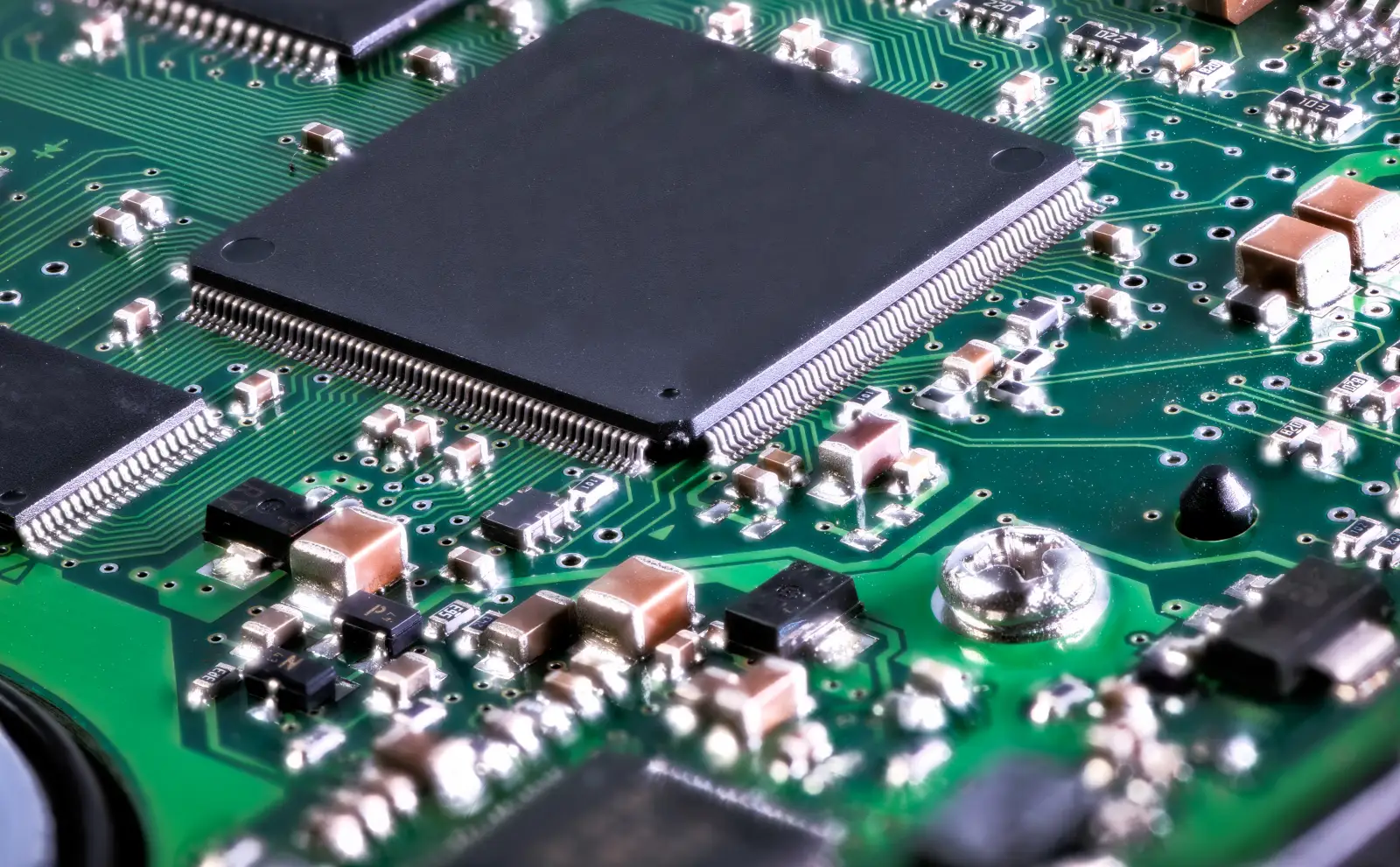 Electronics assembly – from THT to SMT