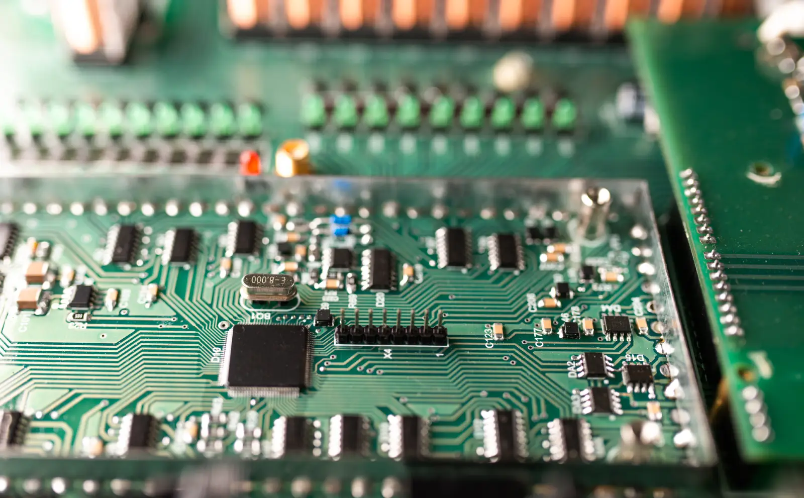 PCB assembly – from THT to SMT